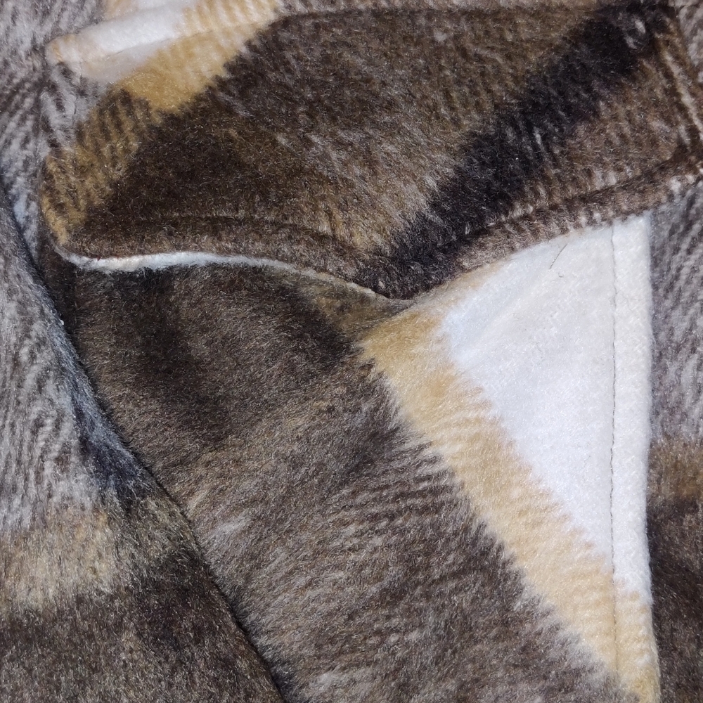 Plaid Shacket Flannel - Picture 9 of 16